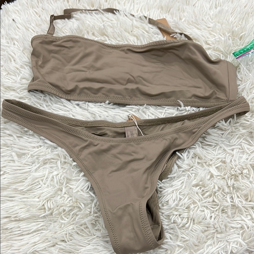 SKMS set SWIM BANDEAU BIKINI TOP and  CHEEKY TANGA  BOTTOM in SET - Picture 3 of 10
